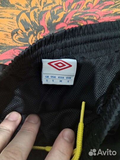 Шорты умбро