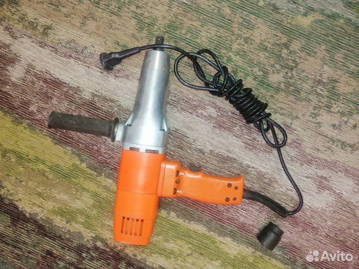 Гайковерт электрический