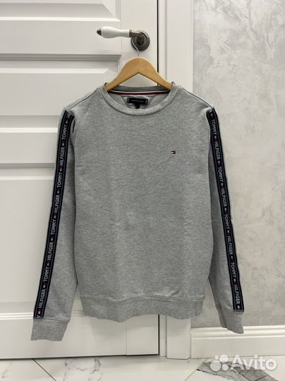Свитшот Tommy Hilfiger M оригинал