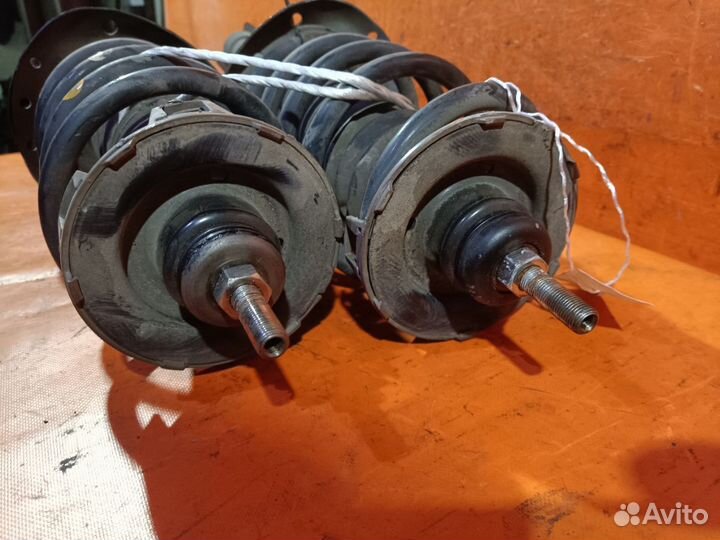 Стойка Honda Freed GB3 (Переднее)