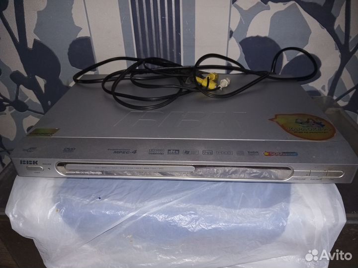 Видеомагнитофон DVD ввк