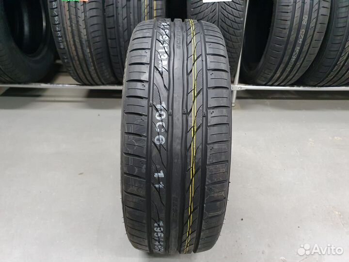 Kumho Ecsta PS31 225/40 R18