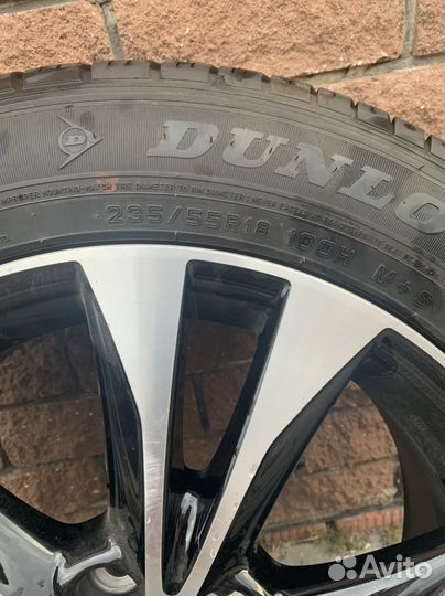 Одно оригинальное колесо на Toyota Camry/ Rav4 R18