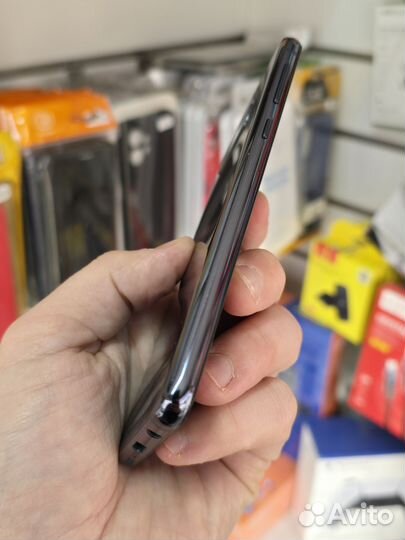 Samsung Galaxy S10e (Snapdragon 855), 6/128 ГБ