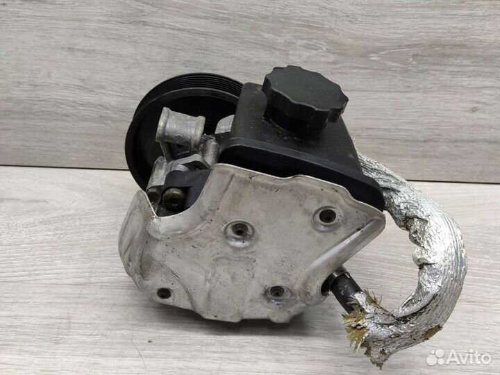 Насос гур Мерседес w203 w211 m271