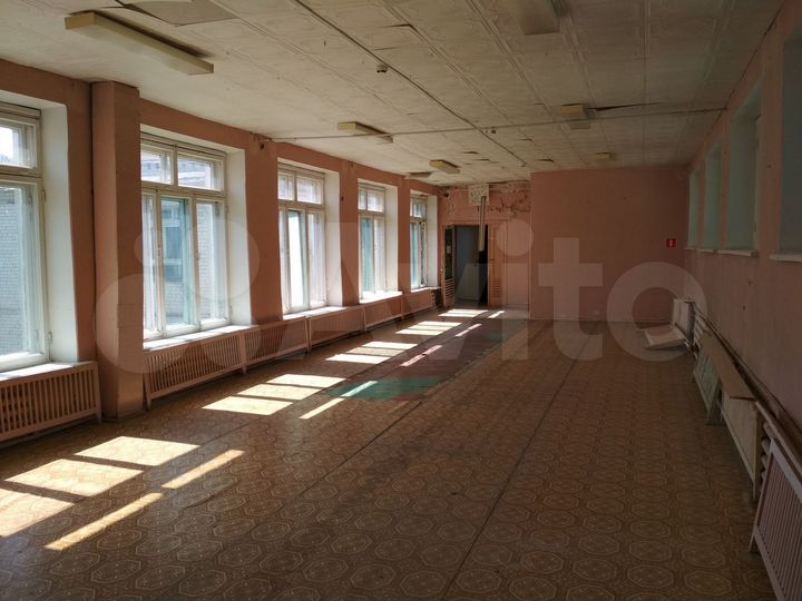 Здание, 2364.7 м²
