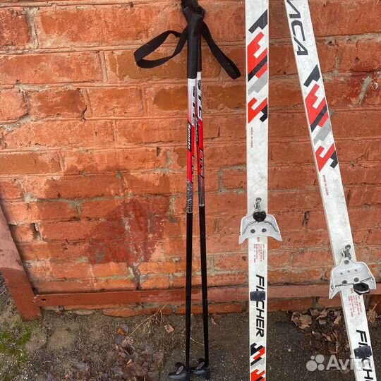 Классические лыжи Tica Fischer с палками