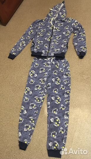 Спортивный костюм новый, размер 42-44