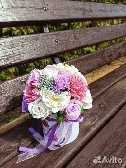 Букет из мыла, мыльных роз, цветов