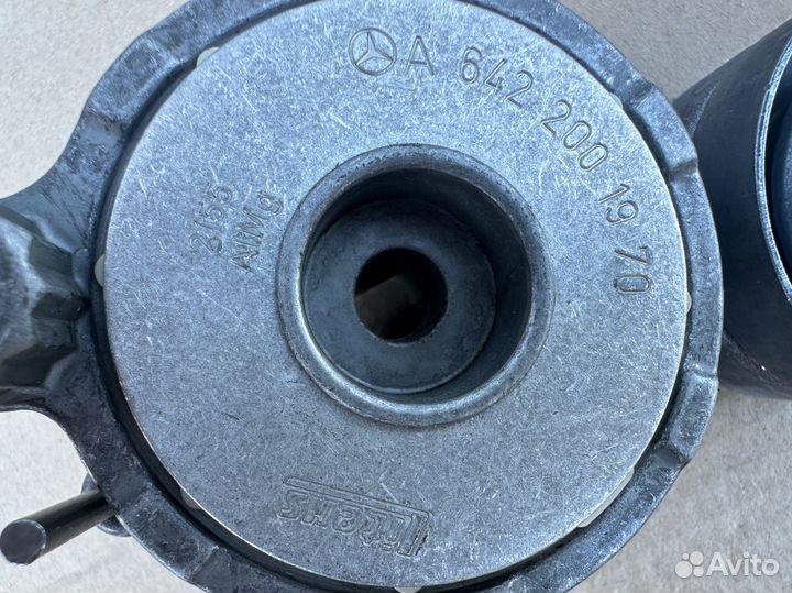 Натяжитель приводного ремня A6422001970