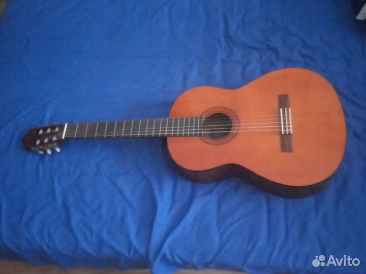 Акустическая гитара yamaha c40