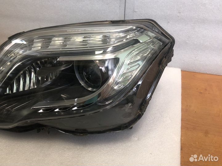 Левая фара GLK X204 Mercedes w204