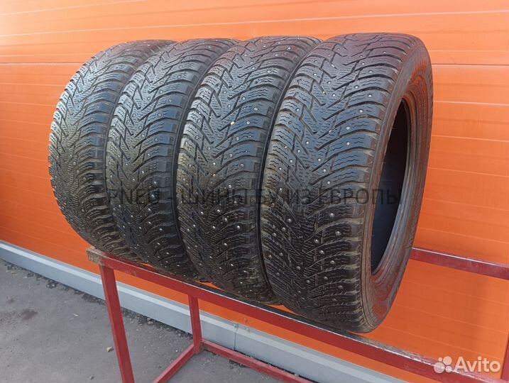 Nokian Tyres Hakkapeliitta 8 SUV 225/65 R17 109V
