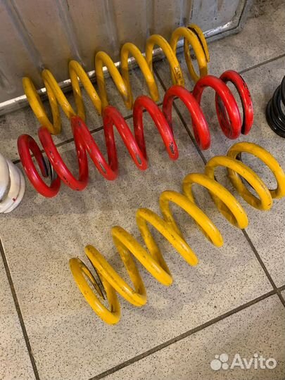 Пружины заднего амортизатора для мотоцикла