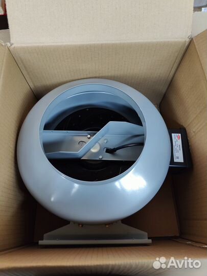 Вентилятор канальный 200 мм