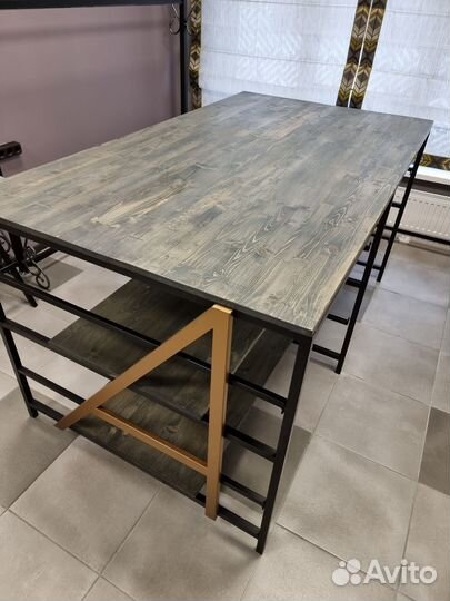 Выставочный/демонстрационный или раскройный стол