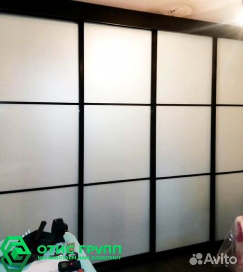 Раздвижные стеклянные перегородки
