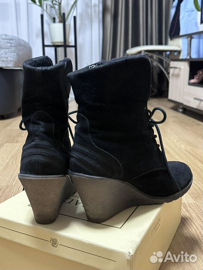 Ботинки женские