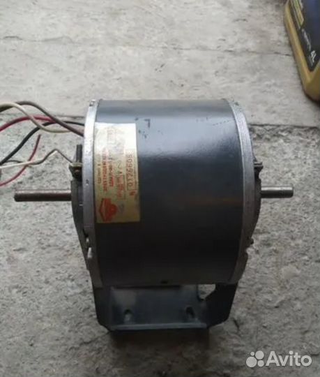 Двигатель асинхронный