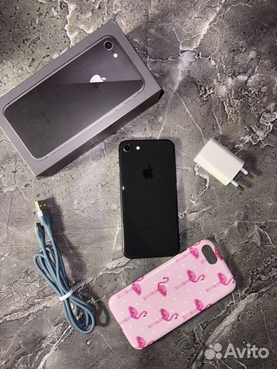 iPhone 8, 64 ГБ