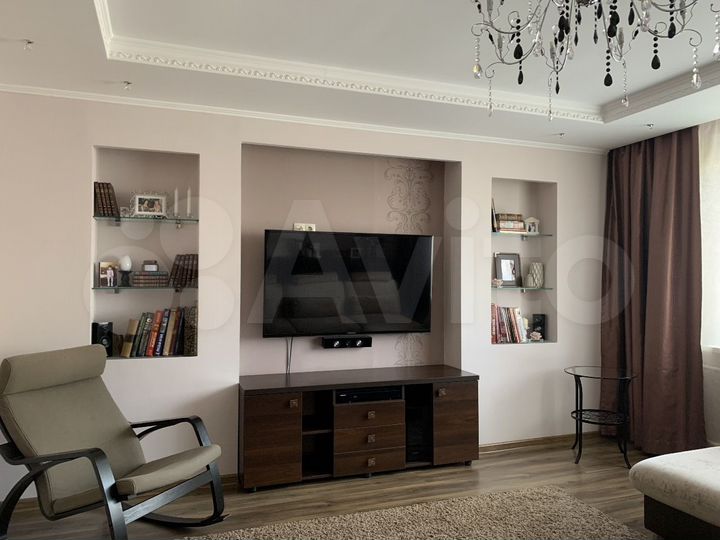 3-к. квартира, 74 м², 3/10 эт.