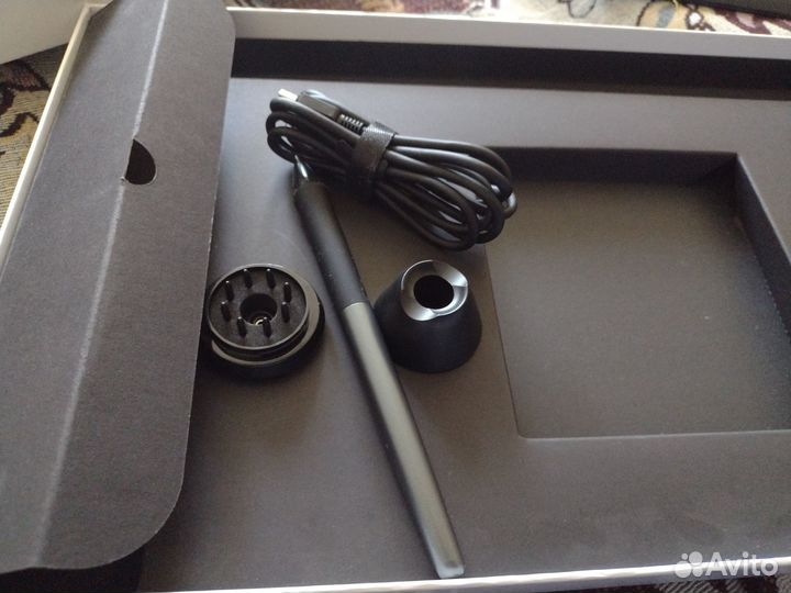 Продаю графический планшет huion H610PRO V2