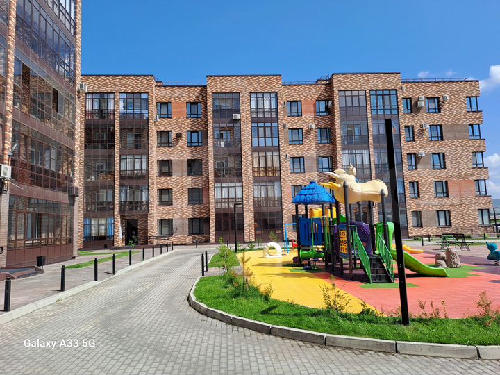 1-к. квартира, 42 м², 2/5 эт.