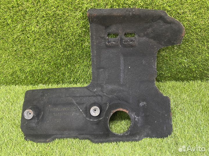 Декоративная крышка двигателя Peugeot 308 DV6