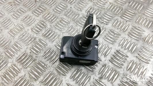 Замок зажигания audi A8 D3 (70F05J101)