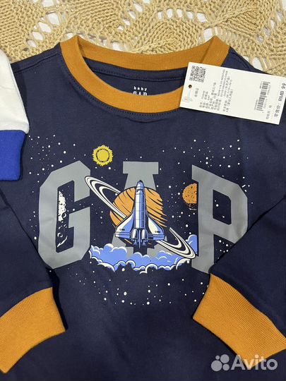 Лонгслив gap