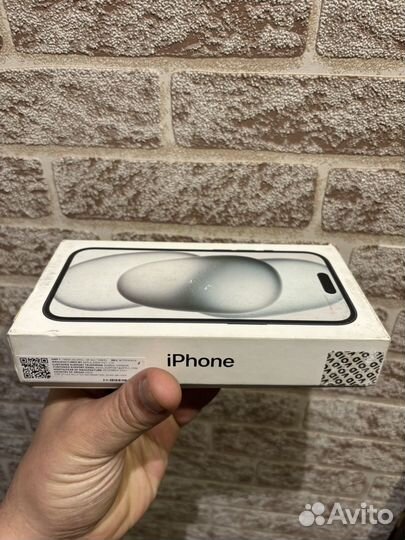 iPhone 15, 128 ГБ