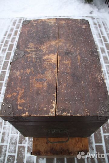 Сундук Ларец старинный с латунными вставками 19век