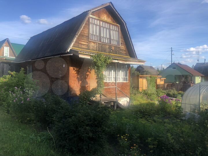 Дача 30 м² на участке 6 сот.