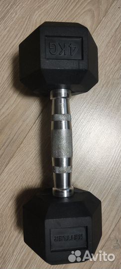 Набор гантелей