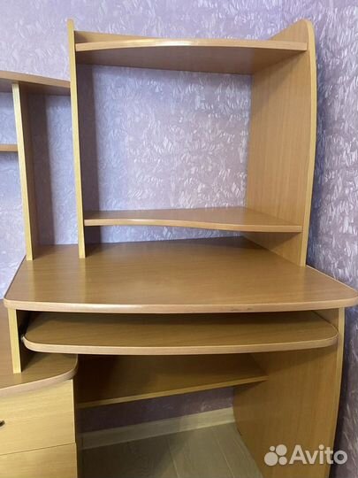 Компьютерный стол