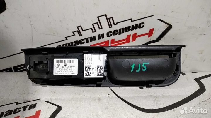 Блок управления С\П volkswagen bora golf 1E7 1J1 1J5 9B1 MK4 передний правый 1J4959857