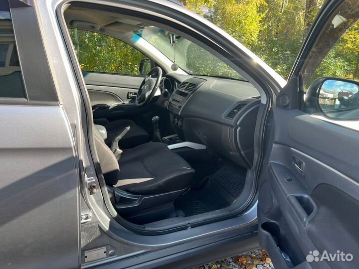 Mitsubishi ASX 1.6 МТ, 2012, 360 000 км