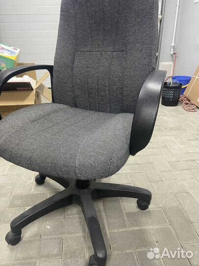 Офисное кресло Бюрократ Т-898 ткань/серое