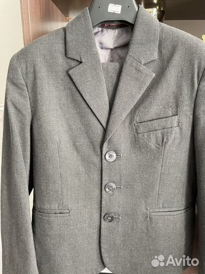 Школьный костюм