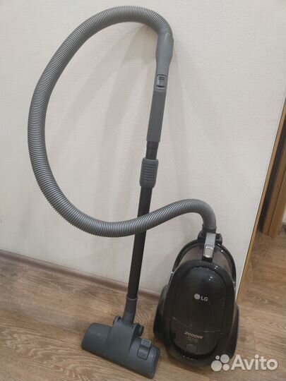 Пылесос LG VK76A02NTL