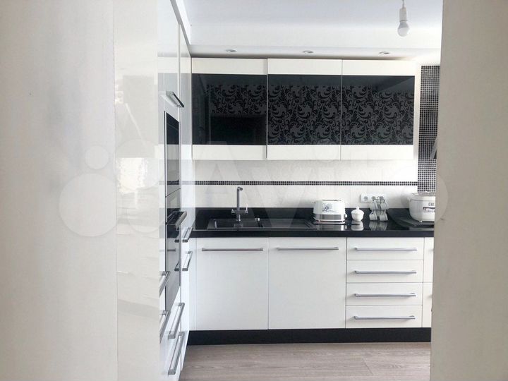 3-к. квартира, 80 м², 15/16 эт.