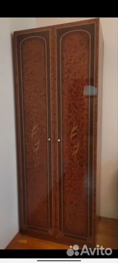 Спальный гарнитур