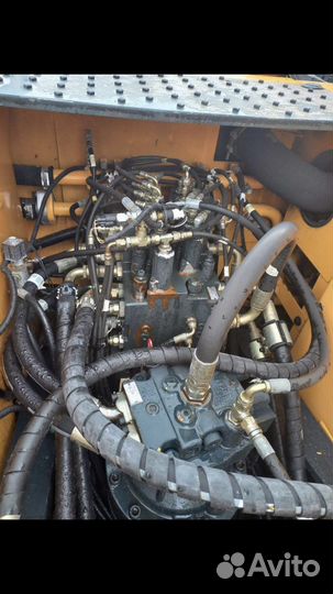 Колёсный экскаватор Hyundai R180W-9S, 2014