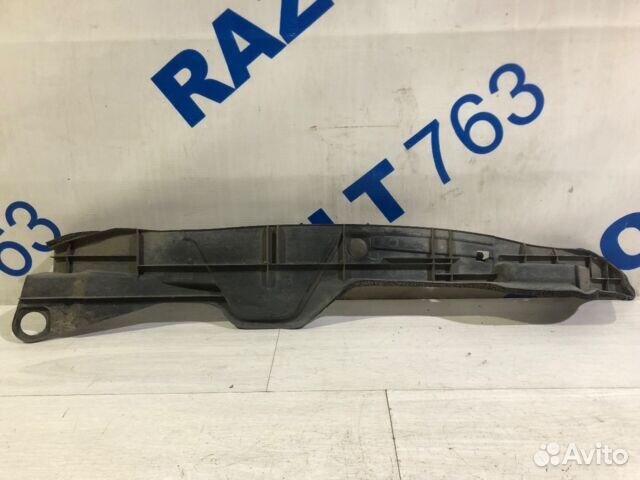 Пыльник крыла правый toyota corolla E150 1.6 мт се