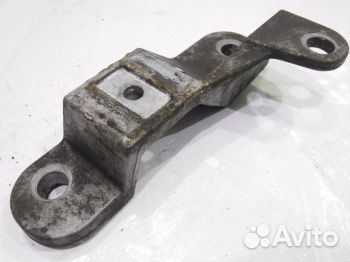 Кронштейн подушки двигателя