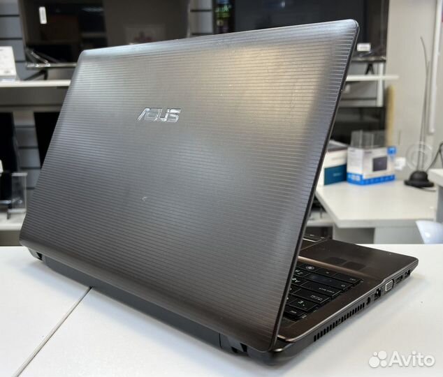 Ноутбук Asus K53S на i5 и картой 2гб