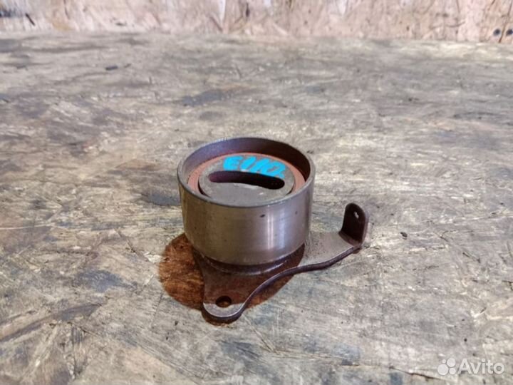 Ролик-натяжитель ремня грм Toyota Corolla viii (19