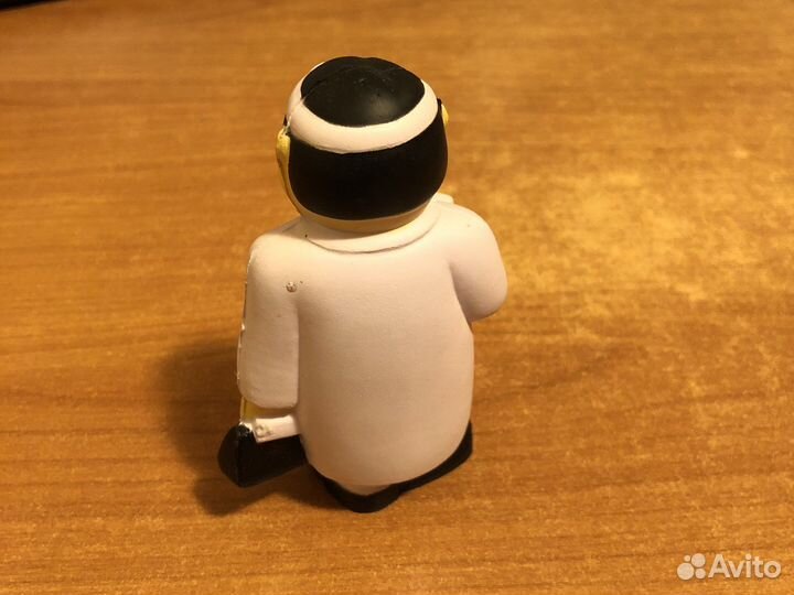 Фигурка медик, 10 см