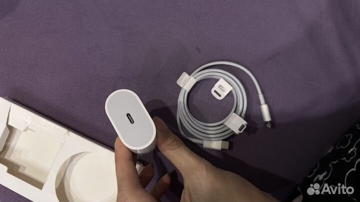 Зарядное устройство на iPhone 20w