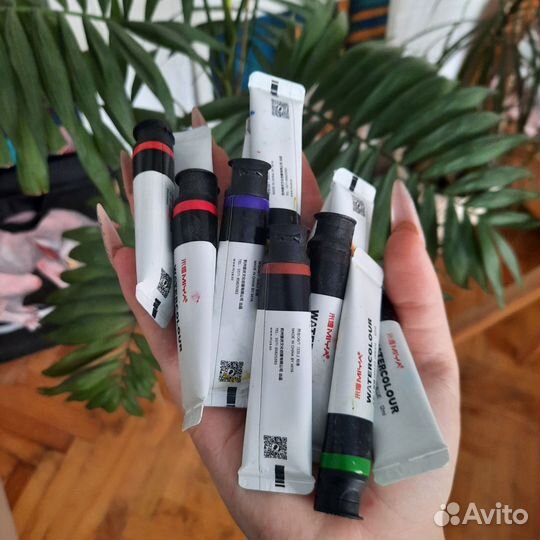 Акварельные краски в тубах